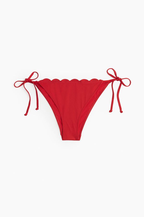 Braga de bikini con lazada