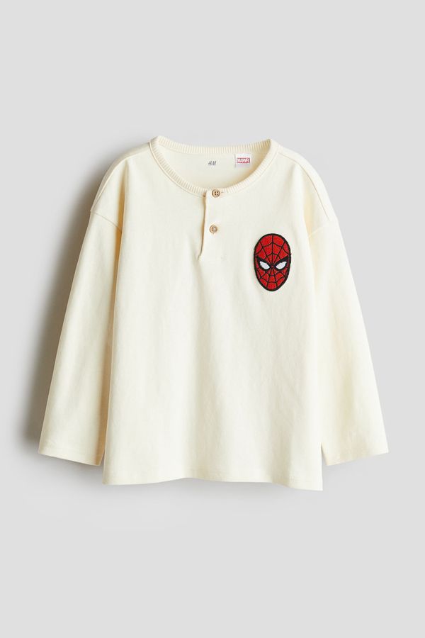 Camiseta de algodón con cuello panadero