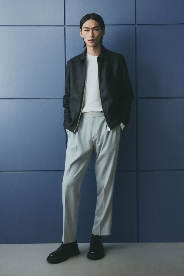 Pantalón con raya Regular Fit