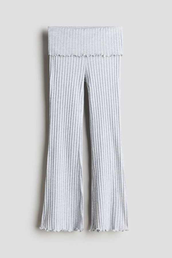 Pantalón acampanado de punto