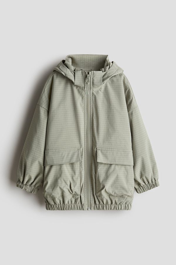 Chaqueta cortavientos de corte holgado