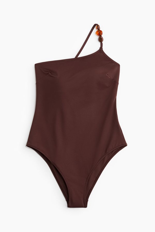 Traje de baño de un hombro con relleno