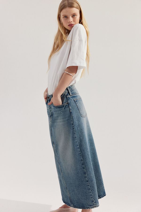 Falda evasé en denim
