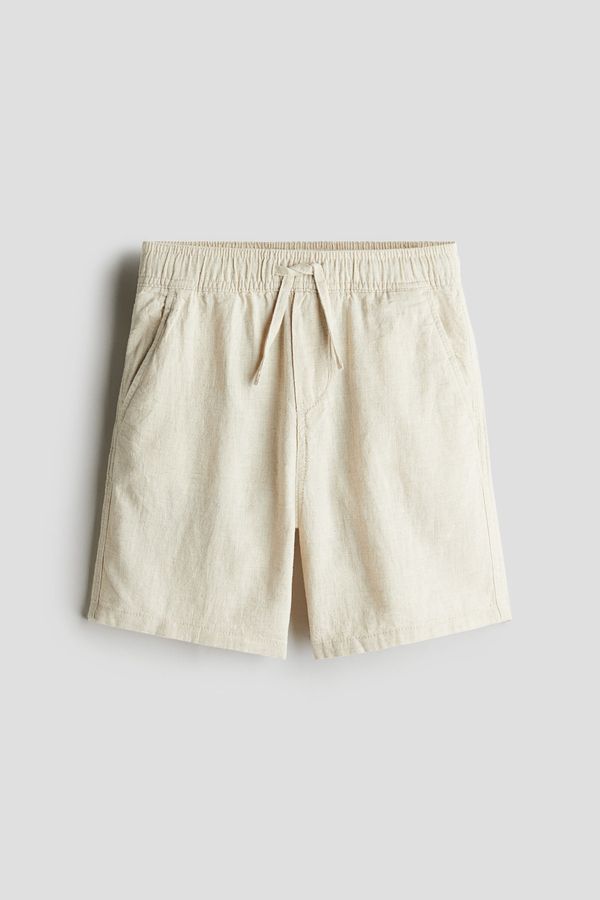 Pantalón corto en mezcla de lino