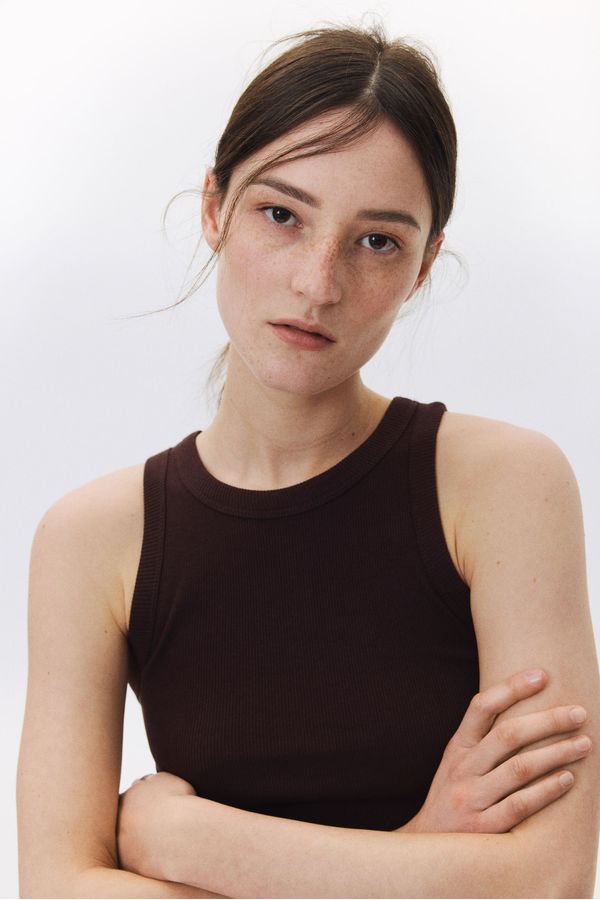 Camiseta sin mangas en canalé