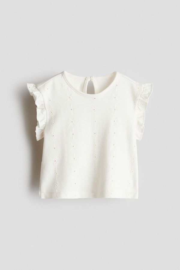 Broderie anglaise top