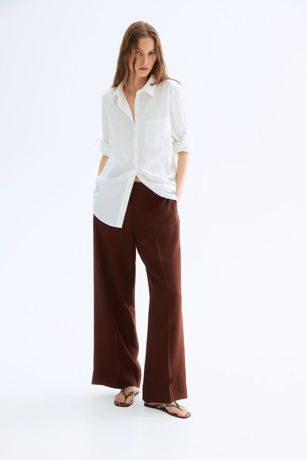 Pantalón amplio