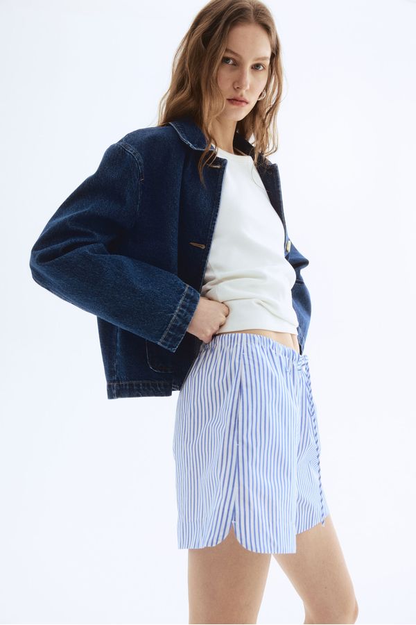 Pantalón corto de algodón con cordón de ajuste
