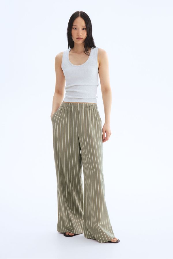 Pantalón amplio en mezcla de lino