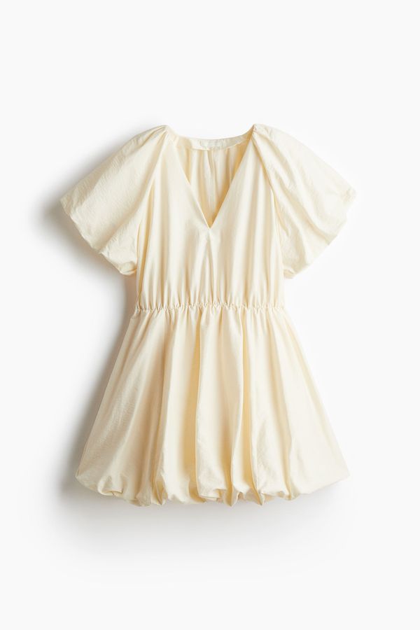 Vestido con bajo burbuja