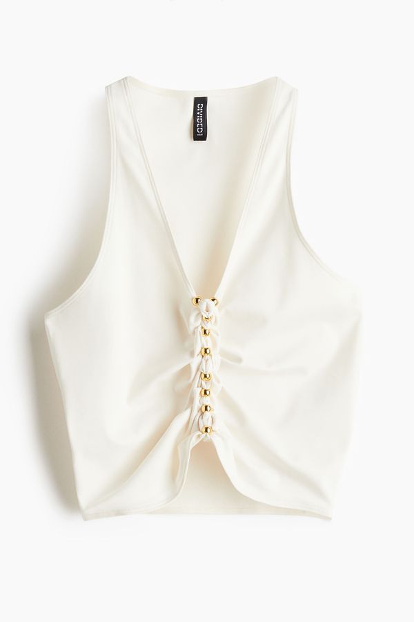 Top con detalle trenzado