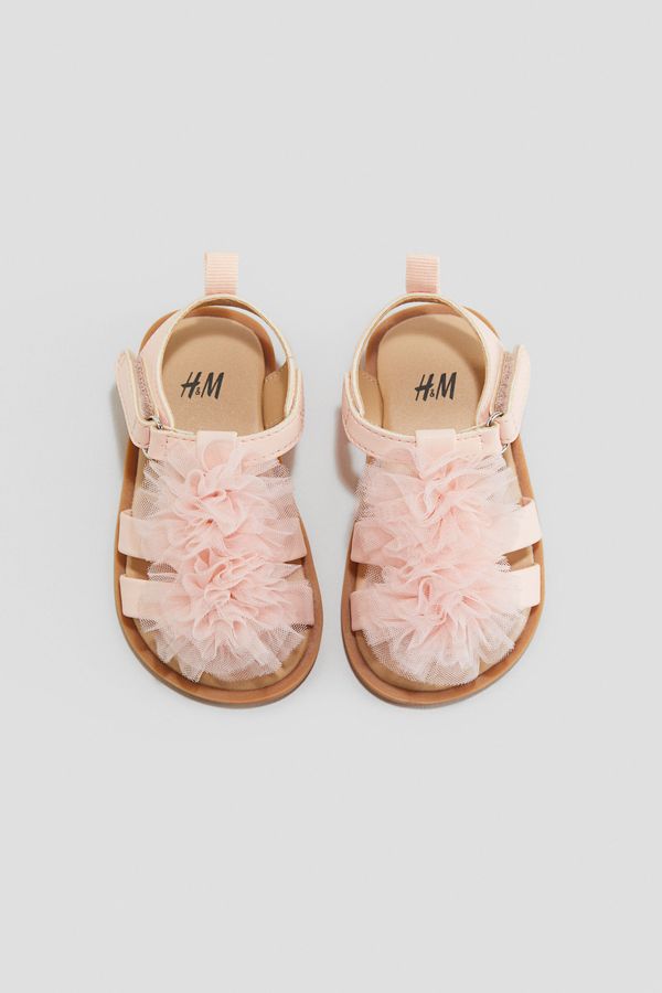 Sandalias con aplicación