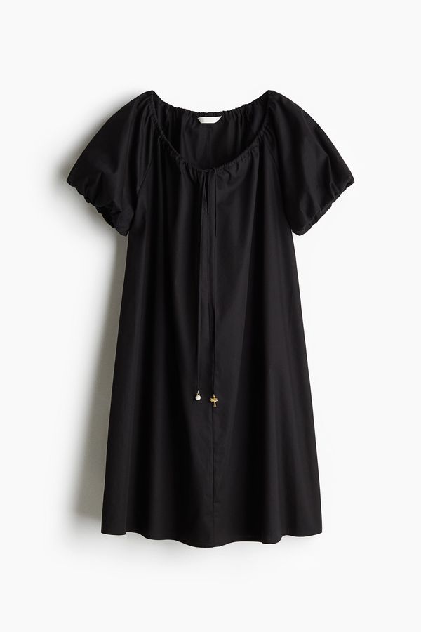 Vestido con cordón de ajuste