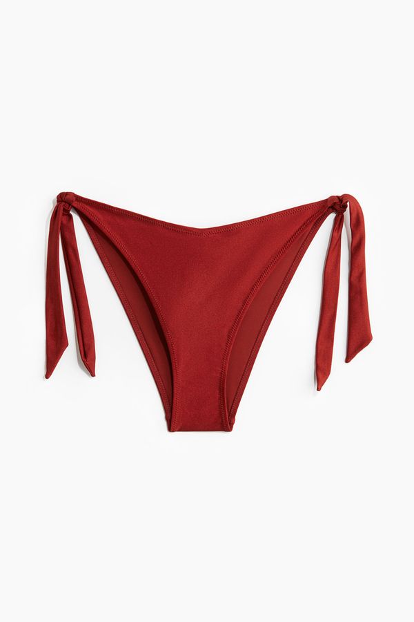 Braga de bikini con lazada