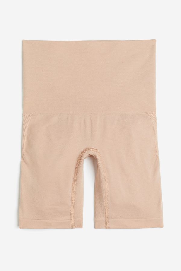 Culotte push-up con efecto moldeador firme