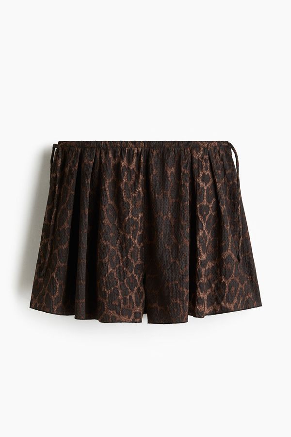 Pantalón corto de punto efecto arrugado