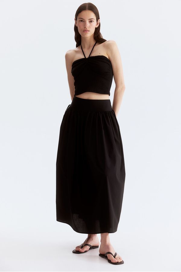 Top halter corto