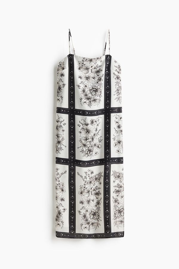 Vestido con tirantes espagueti