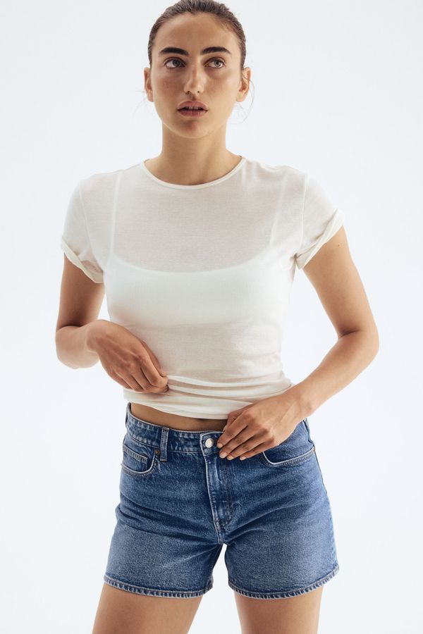 Pantalón corto en denim