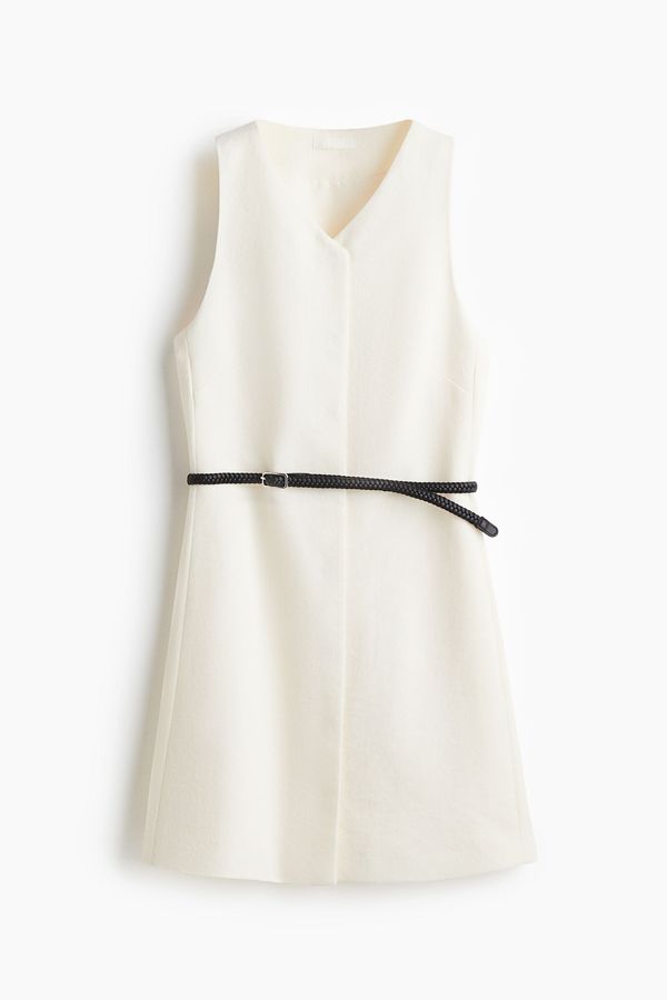 Vestido con cinturón