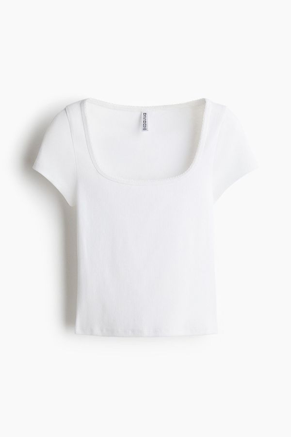 Camiseta de canalé con ribete de picot