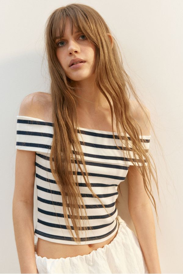 Top off-the-shoulder de canalé