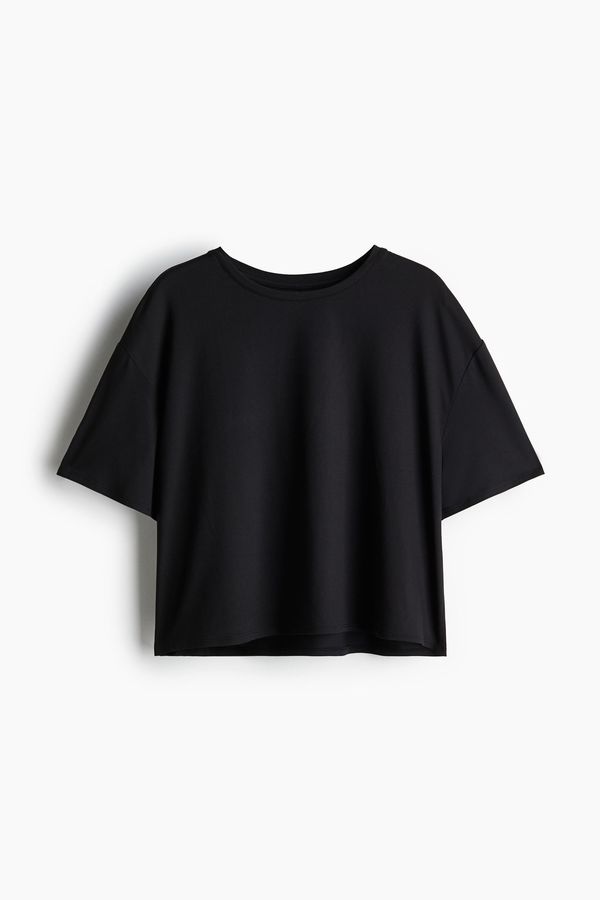 Camiseta de deporte boxy con DryMove™