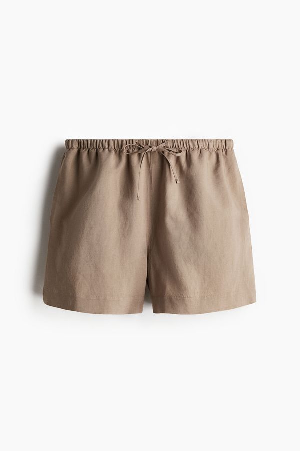 Pantalón corto en mezcla de lino