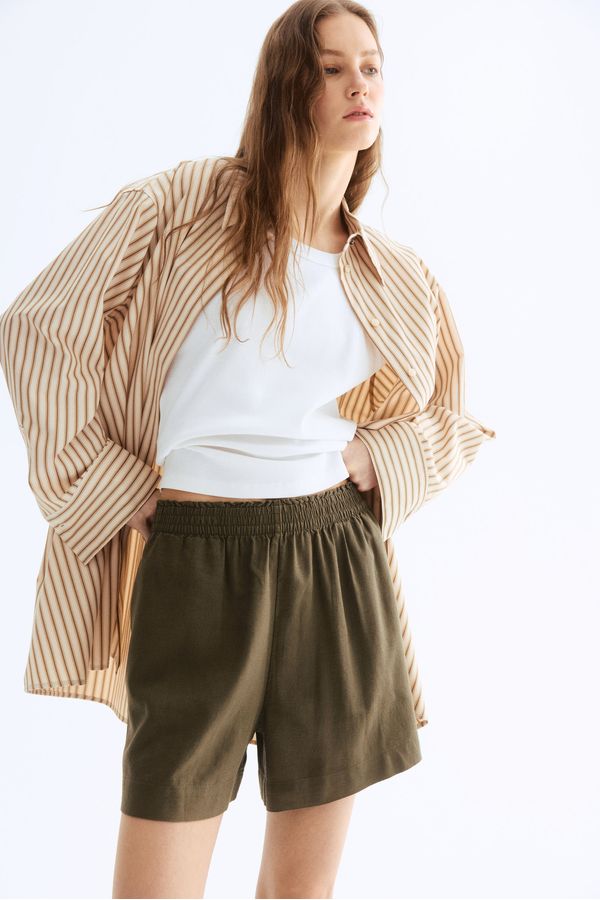 Linen-blend shorts
