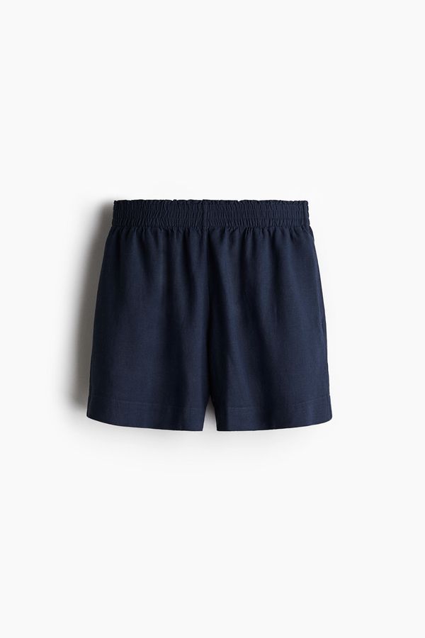 Pantalón corto en mezcla de lino