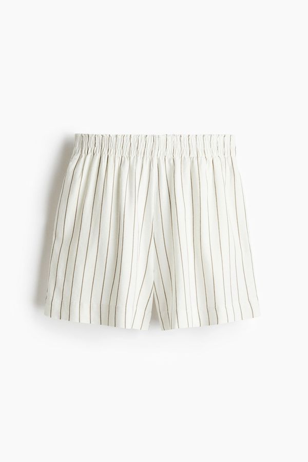 Pantalón corto en mezcla de lino