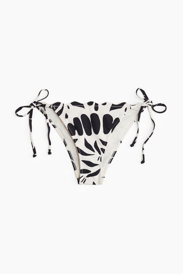 Braga de bikini con lazada