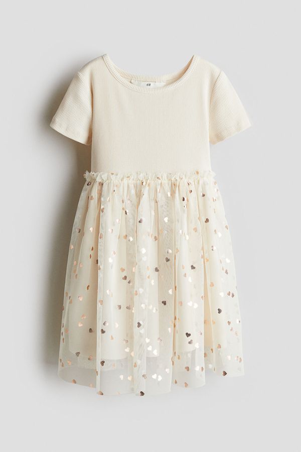 Vestido con falda de tul