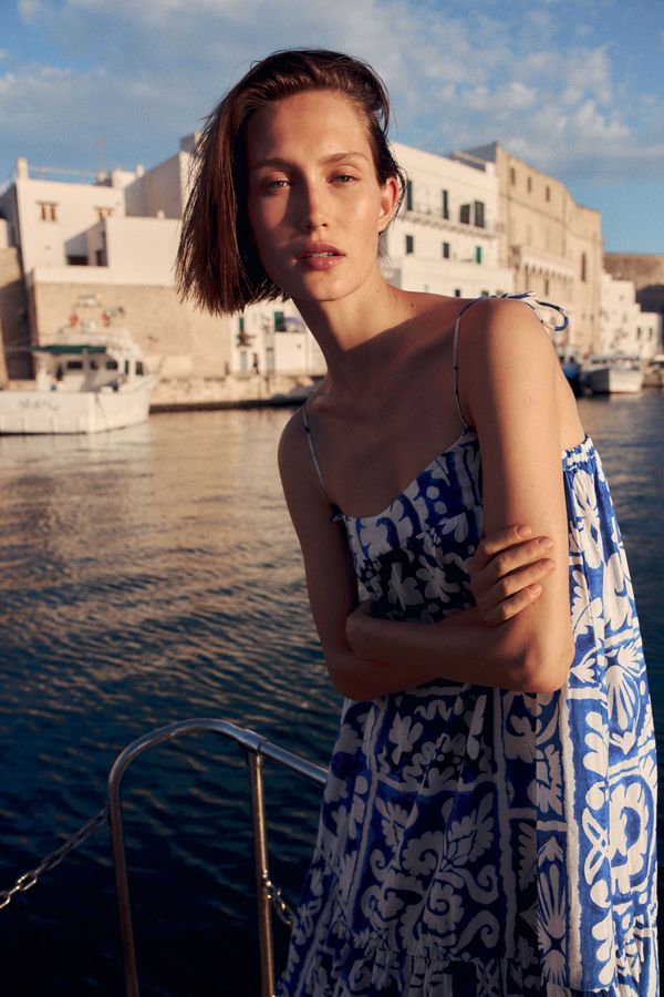 Maxivestido con tirantes de lazo