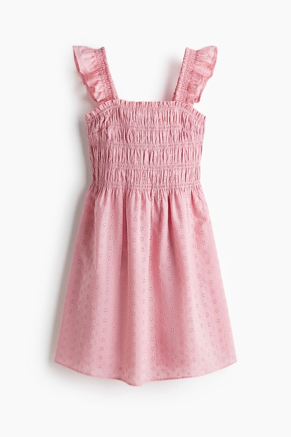 Vestido fruncido con bordado inglés