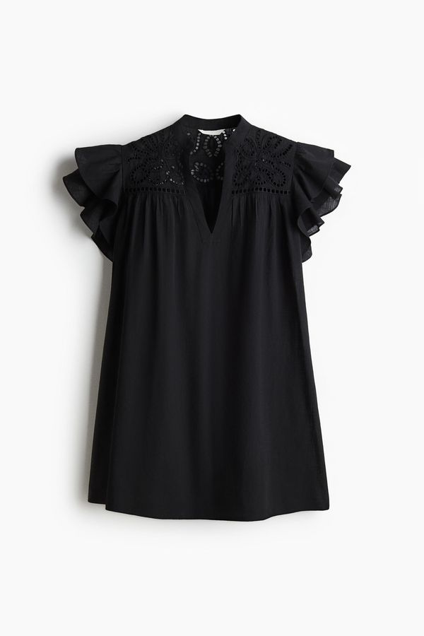 Vestido de manga circular con bordado inglés