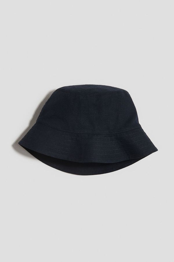 Gorro de pescador en sarga
