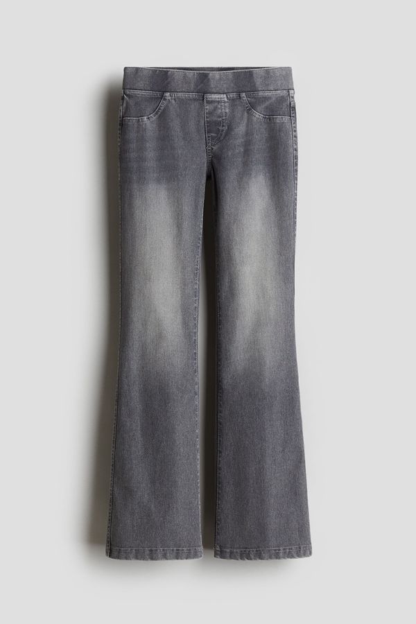 Pantalón acampanado de punto