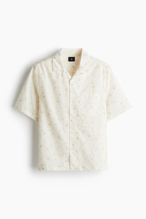 Camisa resort bordada Regular Fit