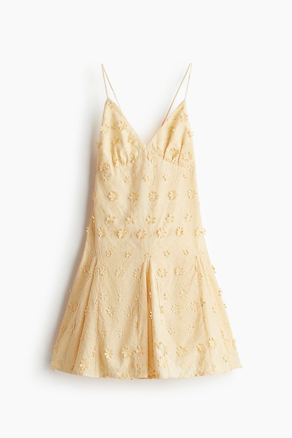 Vestido de algodón con aplicaciones