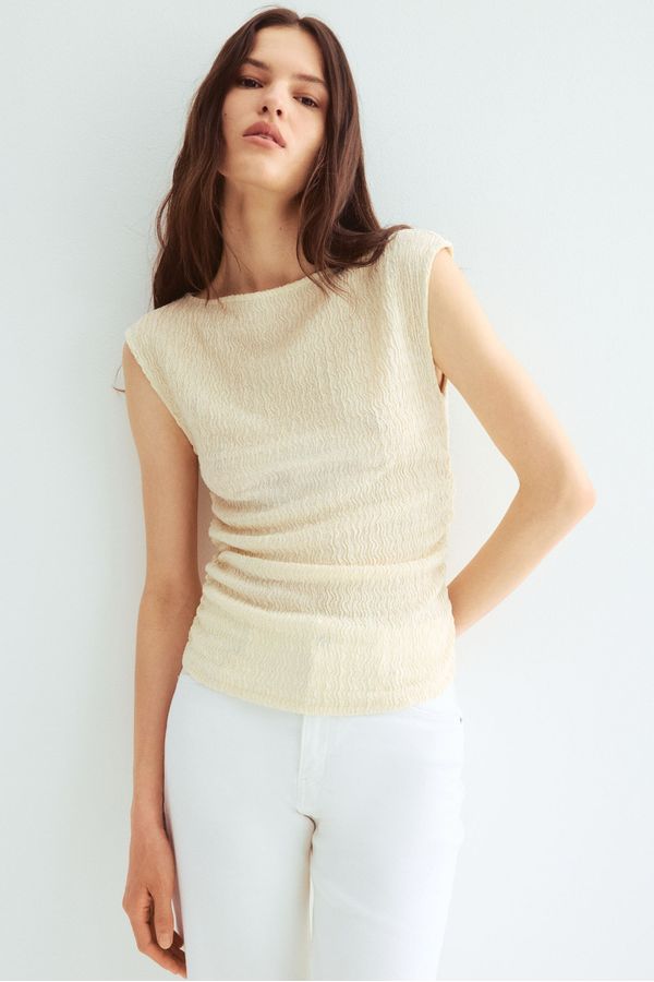 Top en punto con textura