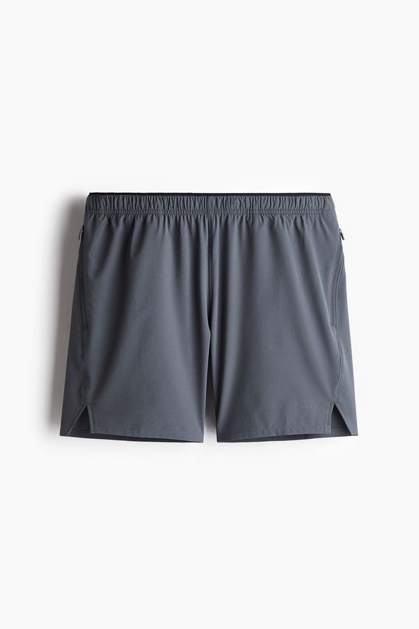 Pantalón corto de correr con DryMove™
