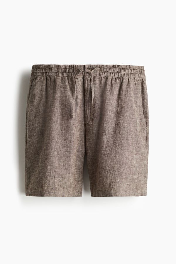 Pantalón corto en mezcla de lino Regular Fit