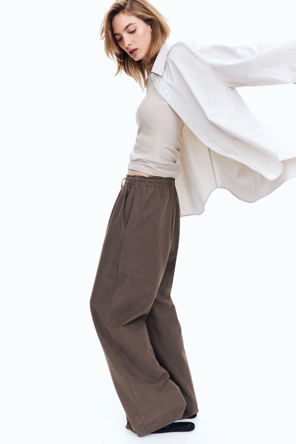 Pantalón amplio en mezcla de lino