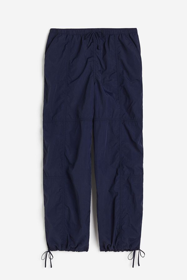 Pantalón parachute de nailon