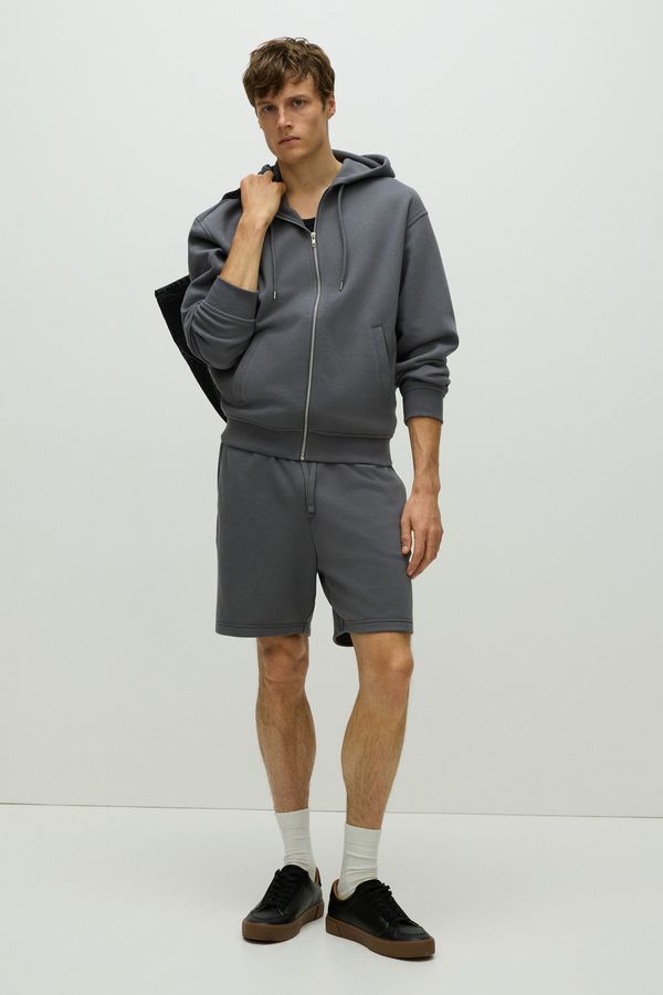 Pantalón corto en sudadera Regular Fit