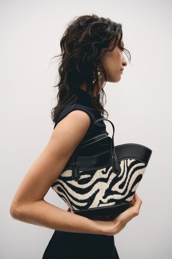 Bolso cruzado en tejido jacquard