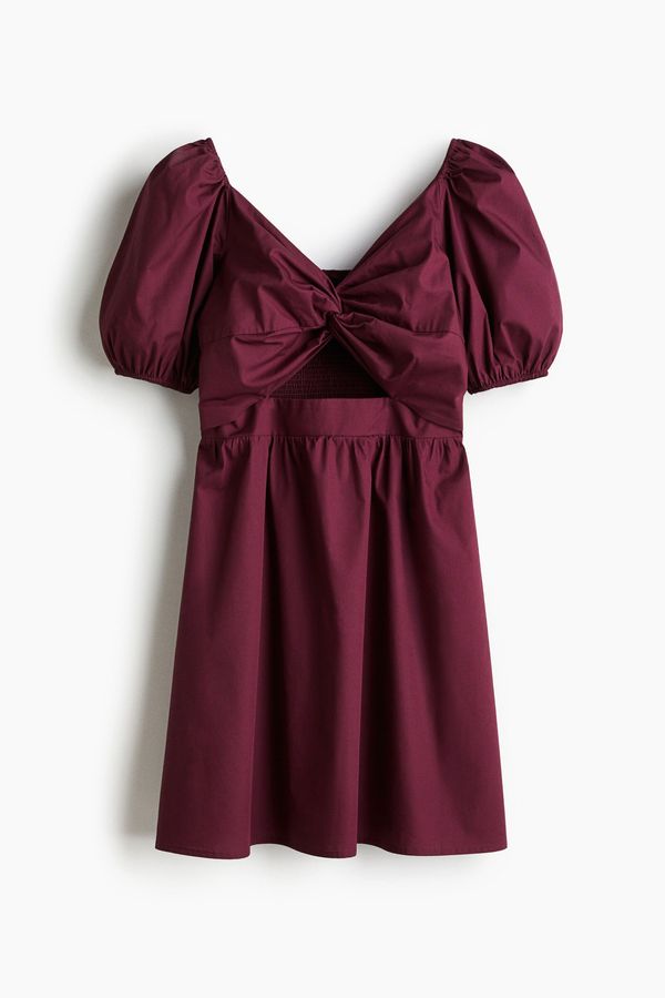 Vestido con detalle girado