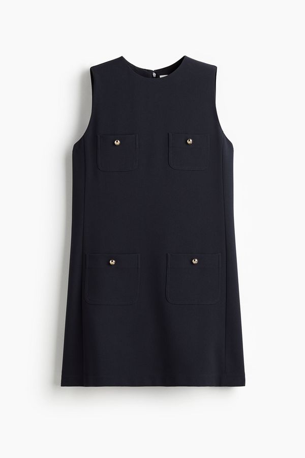 Vestido recto con bolsillos