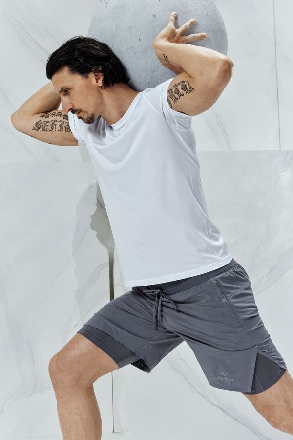 Pantalón corto de doble capa con DryMove™